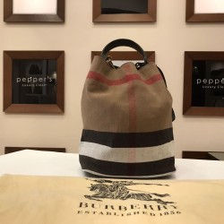 BURBERRY CROSS BAG