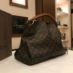 Louis Vuitton MONOGRAM Canvas Artsy Bag