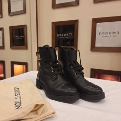 Louis Vuitton Wonderland Flat Ranger boots in black leather