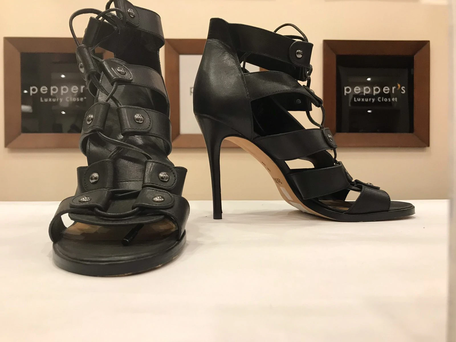 HEELS 39