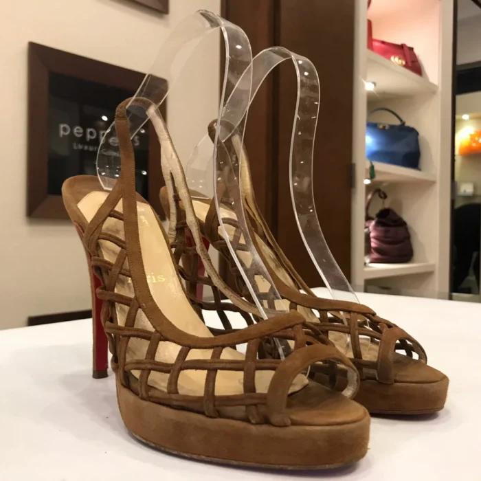 HEELS 40.5