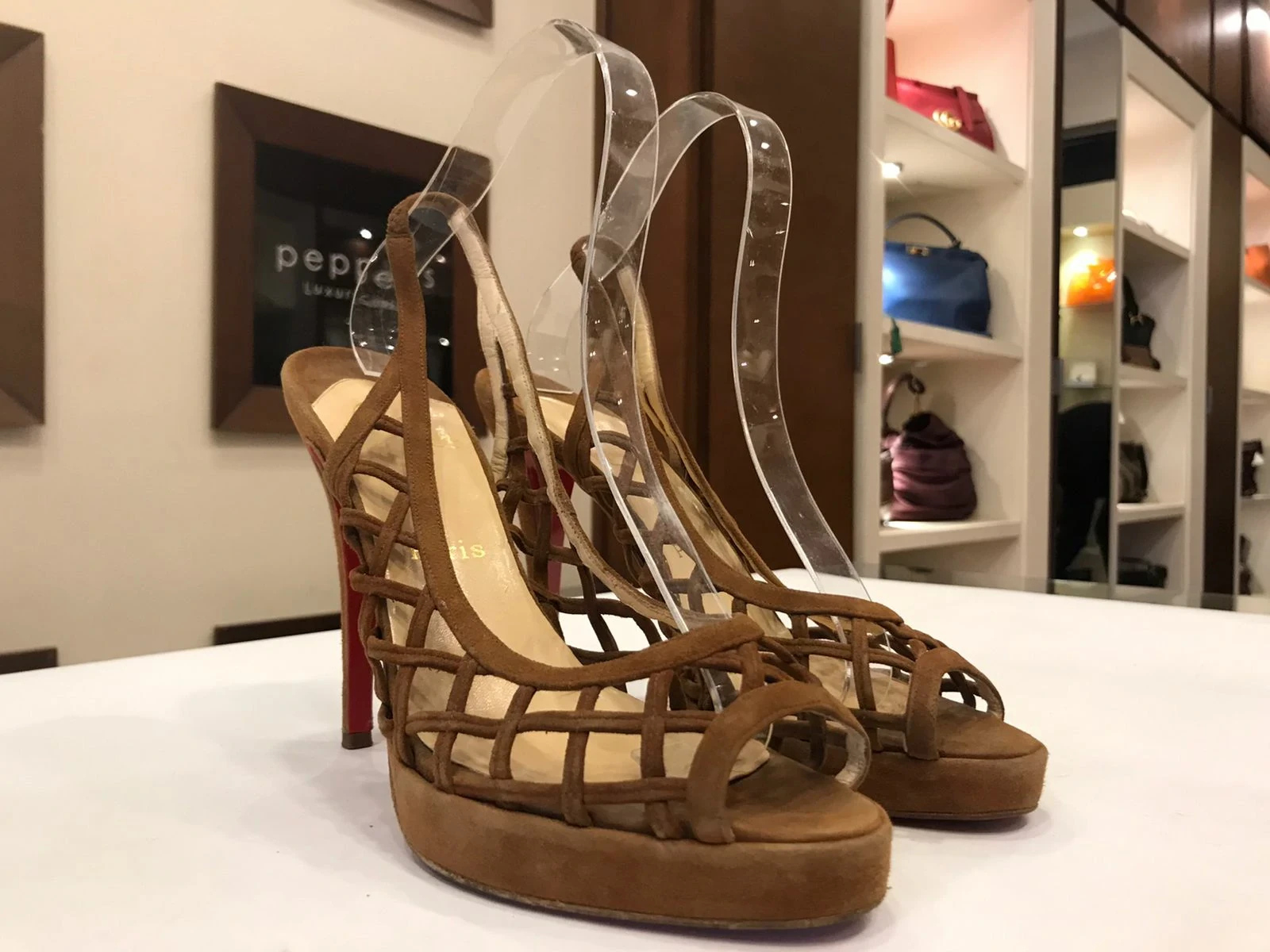 HEELS 40.5