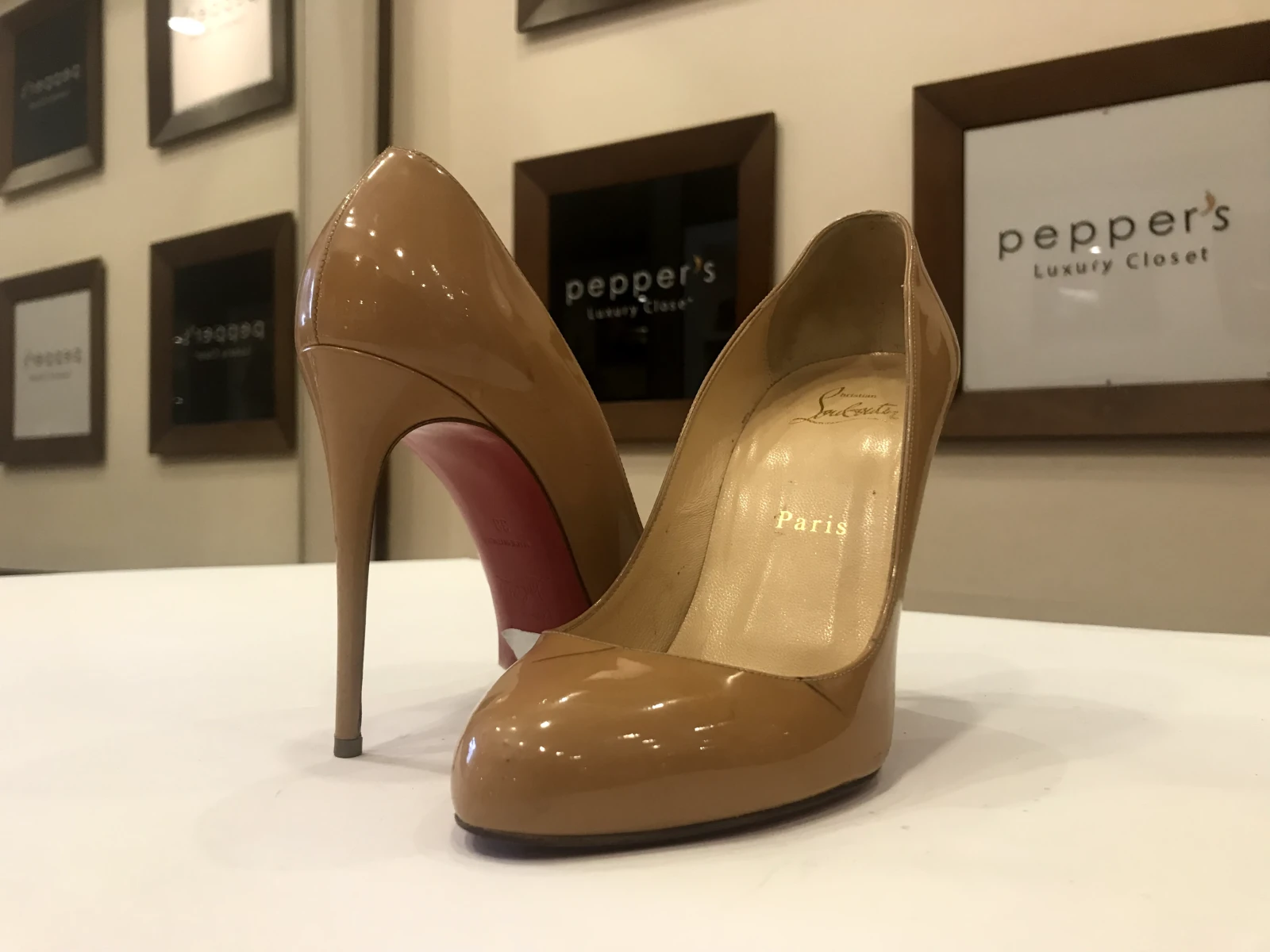 HEELS 37.5
