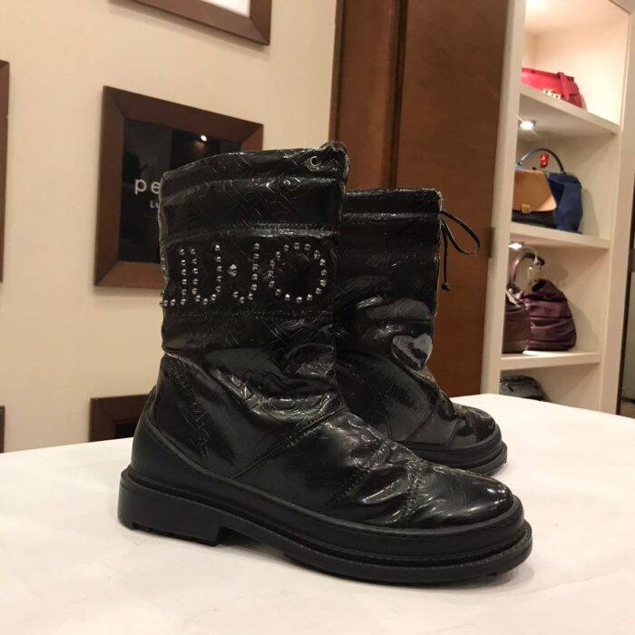 Black Rain Boots