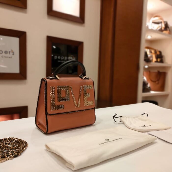 LEATHER HANDBAG