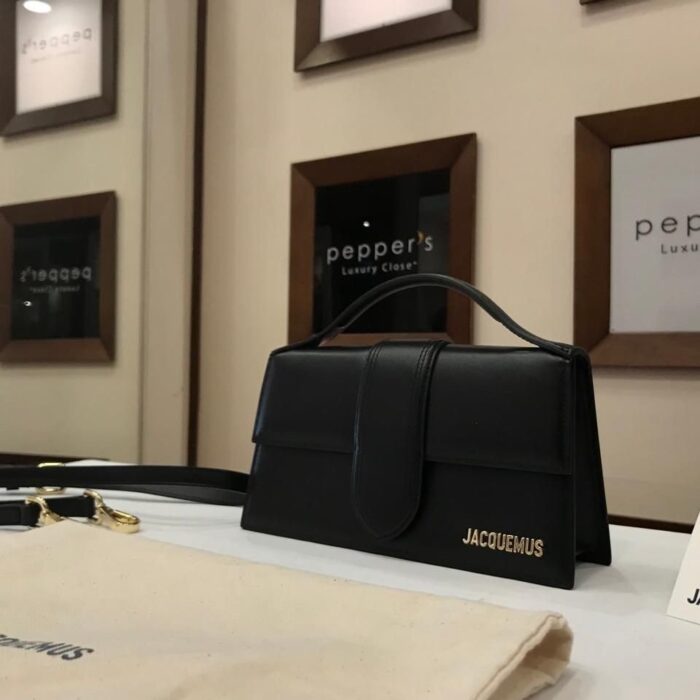 BLACK LEATHER  SHOULDER CROSSBODY BAG  (NEW)