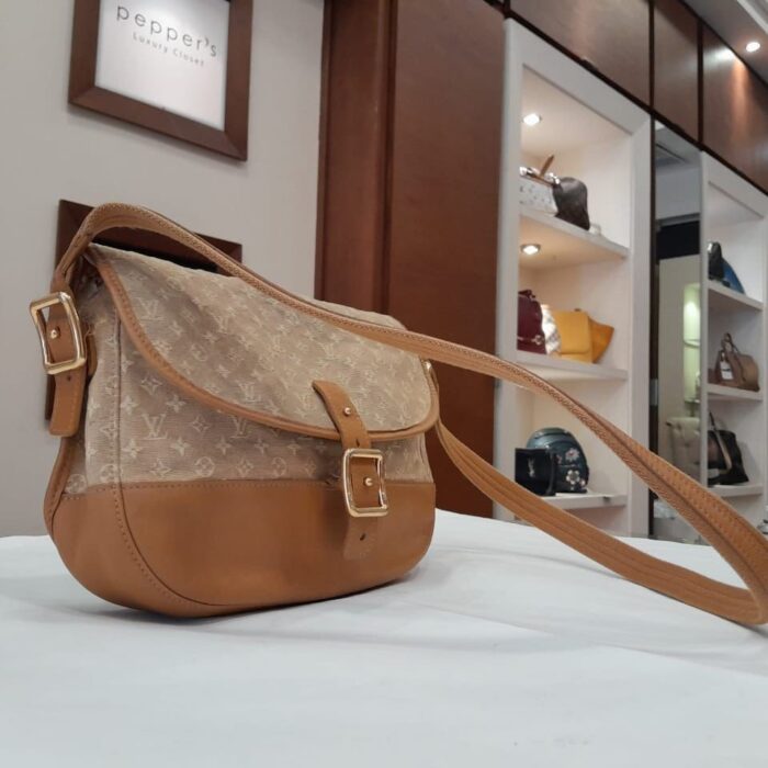 Louis Vuitton Belaia Beige