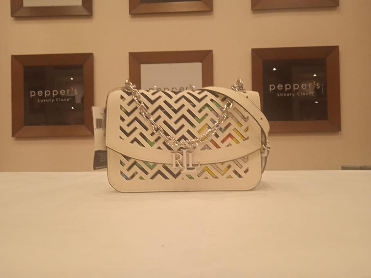 SHOULDER BAG