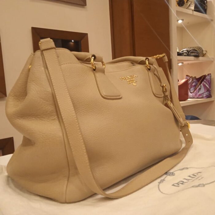 POMICE VITELLO DAINO LEATHER HOBO BAG