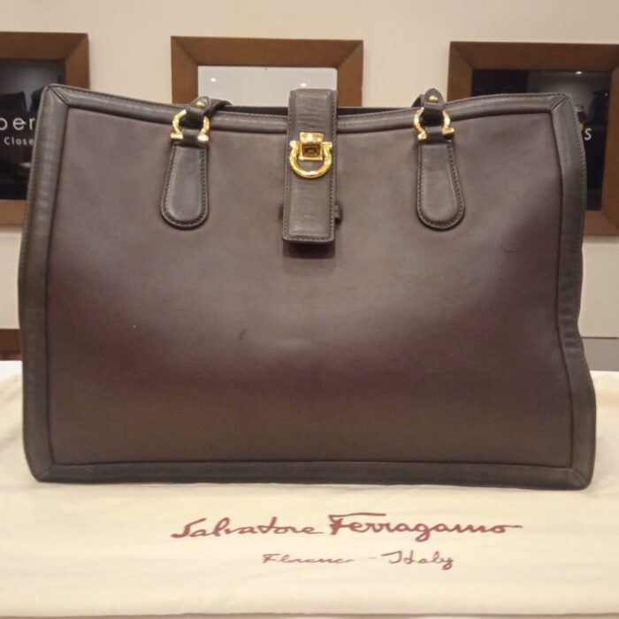 SALVATORE FERRAGAMO LEATHER GANCINI FLAP TOTE