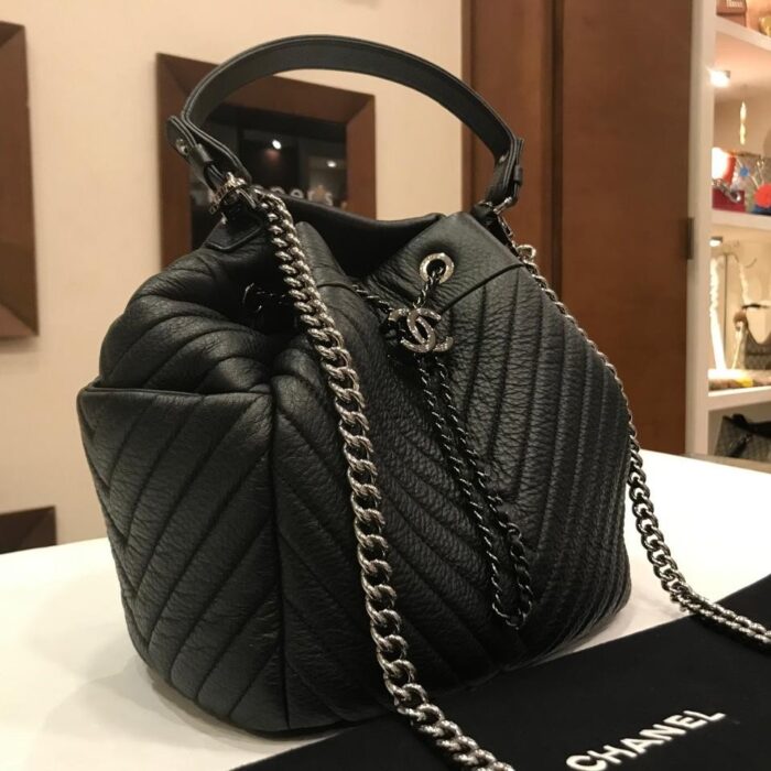 CHANEL GABRIELLE BUCKET BAG HERRINGBONE LEATHER