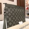 Pochette To-Go Monogram Eclipse Canvas