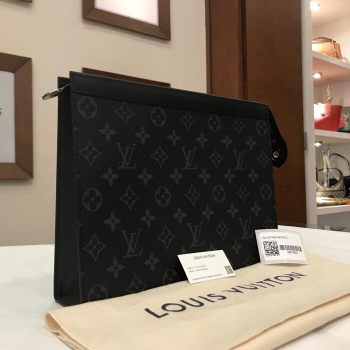 Pochette Voyage MM Monogram Eclipse