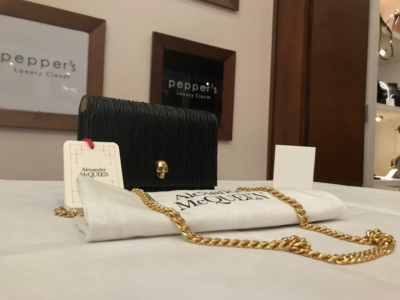 Alexander McQueen Textured Skull-embellished Mini Bag