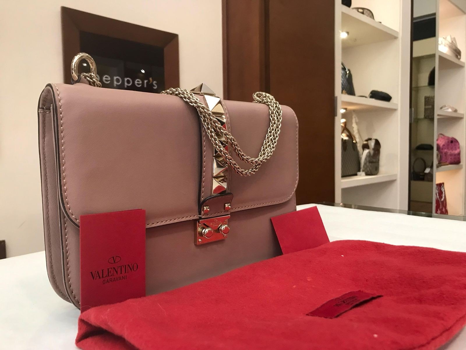Valentino Rockstud Calfskin Chain Flap Bag Nude